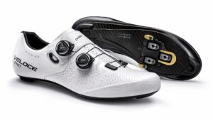 High-performance cycling shoes with clipless cleats and carbon fiber soles